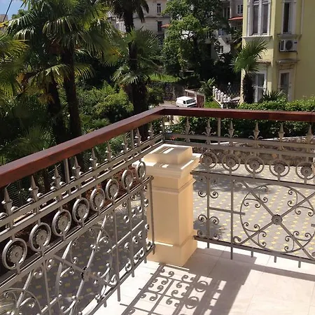 Apartments Villa Atta Opatija Extérieur photo