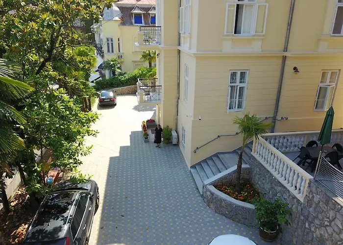 Apartments Villa Atta
